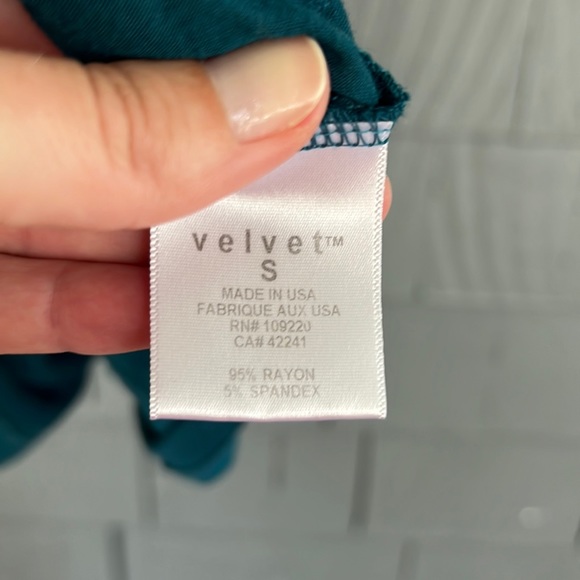 Anthropologie Velvet sweetheart neckline top! - Picture 6 of 7